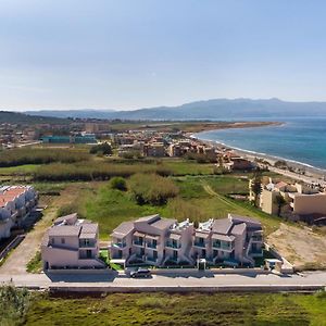 Aegean Breeze Luxury Apartments Next To The Sea Μάλεμε Exterior photo