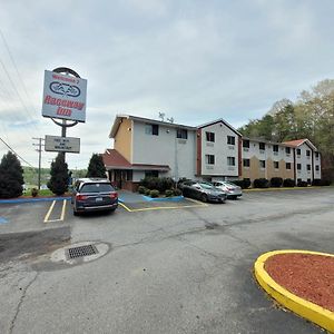 Raceway Inn Martinsville Exterior photo