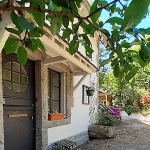 Chambre D'Hotes De La Roche Tremblante Bed and Breakfast Huelgoat Exterior photo