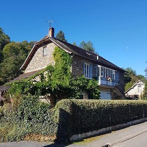 Les Charrons Bed and Breakfast Segur-le-Chateau Exterior photo