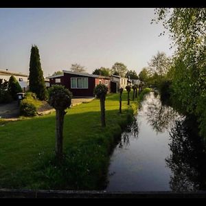 Cozy Chalet In Opmeer Near Amsterdam And Beach Βίλα Exterior photo