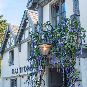 Hartford Hall On School Lane Ξενοδοχείο Northwich Exterior photo