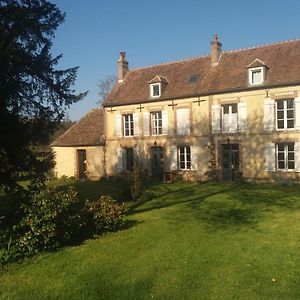 Presbytere De Bonsmoulins Bed and Breakfast Exterior photo