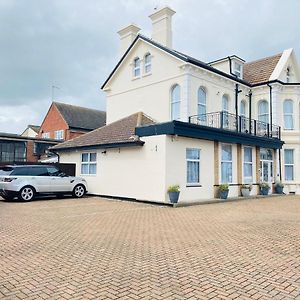 The Grosvenor Ξενοδοχείο Clacton-on-Sea Exterior photo