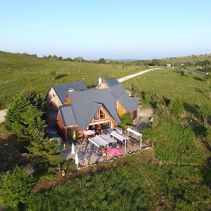 Le Chalet Des Gentianes Ξενοδοχείο Valcivieres Exterior photo