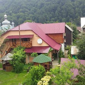 Садиба У Галина Та Йосипа Ξενοδοχείο Ust'-Chorna Exterior photo