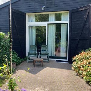 Assen-Groningen-Saunacabine Bed and Breakfast Vries Exterior photo