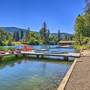 Expansive Waterfront Escape With Kayaks And Sups! Βίλα Sagle Exterior photo