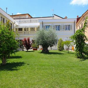 Residenza San Flaviano, Relais Di Charme Bed and Breakfast Λ' Άκουιλα Exterior photo