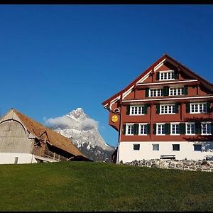 Restaurant Pension Betschart Ξενοδοχείο Schwyz Exterior photo