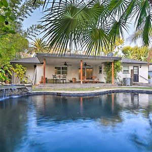 Bakersfield Oasis Sweet Tropical Pool Setup! Βίλα Exterior photo