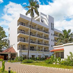 Club Mahindra Arookutty, Alleppey Ξενοδοχείο Alappuzha Exterior photo