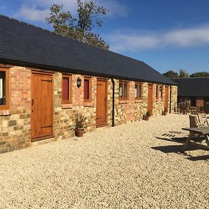 Slapton Manor Bed and Breakfast Towcester Exterior photo