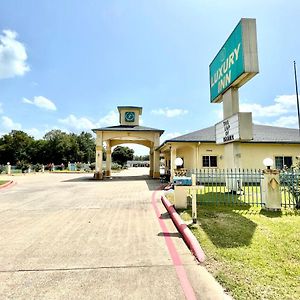 Luxury Inn Liberty Exterior photo