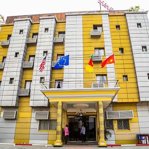 Hotel Libertis Ντουάλα Exterior photo