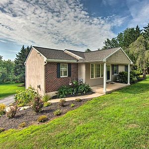 Family-Friendly Coatesville House With Fire Pit Exterior photo