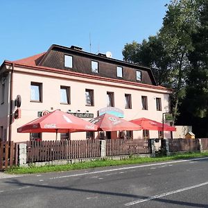 Penzion Restaurace Zatisi Ξενοδοχείο Rumburk Exterior photo