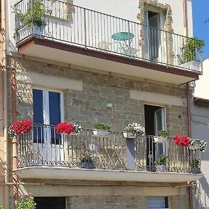 La Casa Dei Panorami Di Colobraro Διαμέρισμα Exterior photo