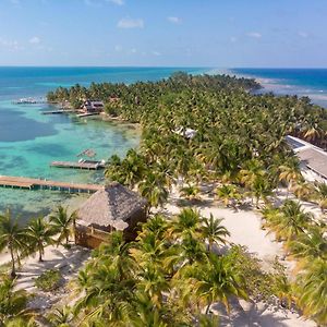 Pelican Beach Resort South Water Caye Dangriga Exterior photo