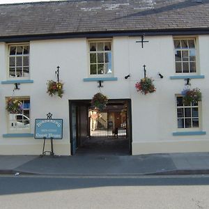 Borderers Inn Μπρέκον Exterior photo