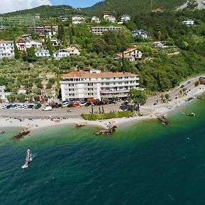 Torbole Aparthotel Torbole Sul Garda Exterior photo