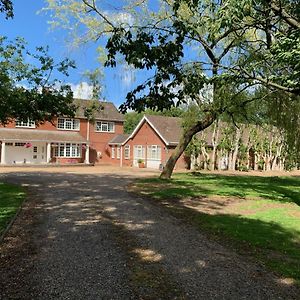 Aldercarr Hall Bed and Breakfast Great Ellingham Exterior photo