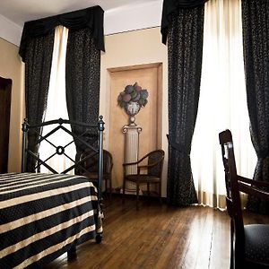 Hotel Regina Πινερόλο Room photo