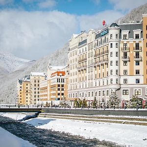 Azimut Hotel Freestyle Rosa Khutor Σότσι Exterior photo