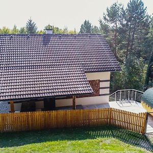 Ferienhaus In Niederoesterreich Mit 3 Apartments Mitten Im Wald Feuchtenbach Exterior photo