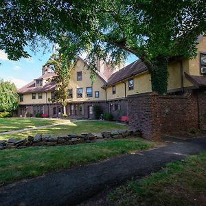 Rutgers University Inn And Conference Center Νιου Μπράνσγουικ Exterior photo