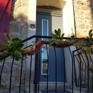 La Clef Des Champs - Gite 9 Personnes Entre Lyon Et St-Etienne Βίλα Les Halles Exterior photo