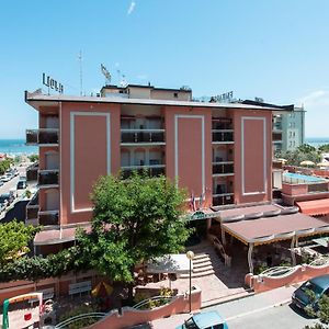 Hotel Joli Cesenatico Exterior photo