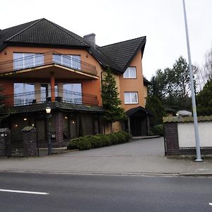 Hotel Zieliniec Πόζναν Exterior photo