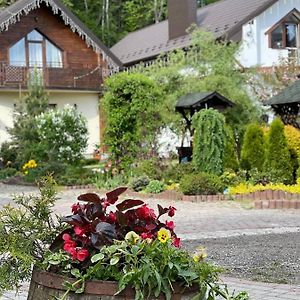 Садиба Оберіг Aparthotel Skhidnytsia Exterior photo