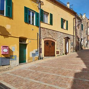 A Casa Di Giuly Διαμέρισμα Ceriale Exterior photo