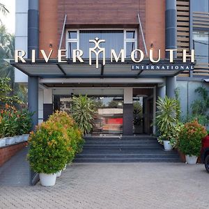 Nexstay River Mouth International Ferokh Exterior photo