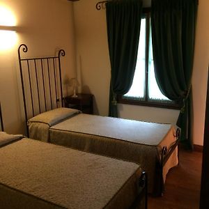 Il Bosco Di Arichis ξενώνας Ούντινε Room photo