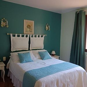 Les Eaux Tranquilles Bed and Breakfast Belvianes-et-Cavirac Exterior photo