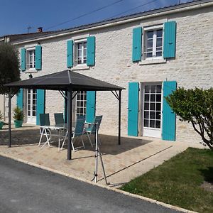 Le Logis De Lange Apt Les Aigrettes Διαμέρισμα Saint-Hilaire-la-Palud Exterior photo