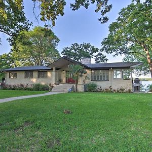 Malakoff Lakefront Home Golf Course On-Site! Exterior photo