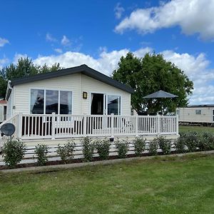 Steeple Bay Lodge Exterior photo