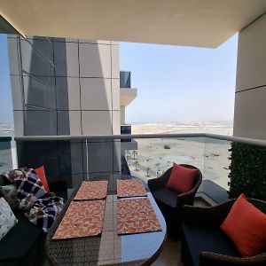 Luxury 2 Bedroom Apartment In Gateway Residence Ρας Αλ Χαιμά Exterior photo