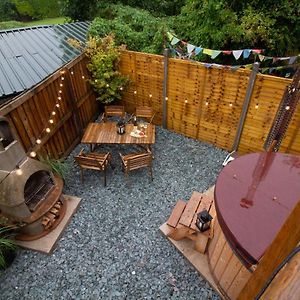 Scandi-Luxe Studio, With Wood Fired Hot Tub Διαμέρισμα Draycott  Exterior photo