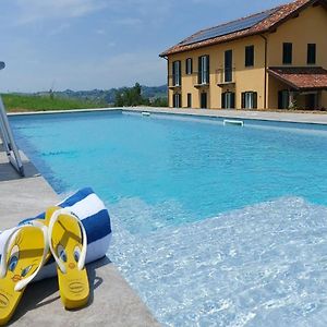 Al Tirabuson Country House Ξενοδοχείο Nizza Monferrato Exterior photo