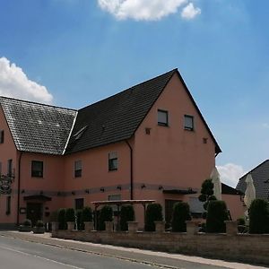 Landgasthof Niebler Ξενοδοχείο Adelsdorf Exterior photo