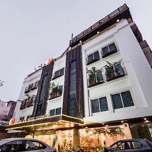 Hotel Yugantar & Banquets Αλλαχαμπάντ Exterior photo