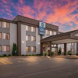 Best Western Waukesha Grand Ξενοδοχείο Pewaukee Exterior photo