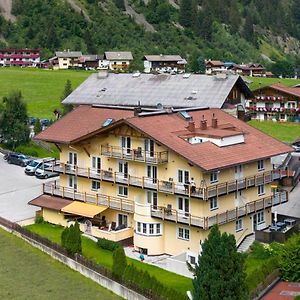 Appartements Zur Sonne Neustift im Stubaital Exterior photo