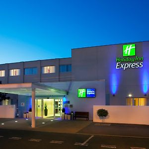 Holiday Inn Express Norwich, An Ihg Hotel Exterior photo