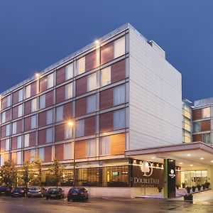 Doubletree By Hilton Milan Ξενοδοχείο Exterior photo